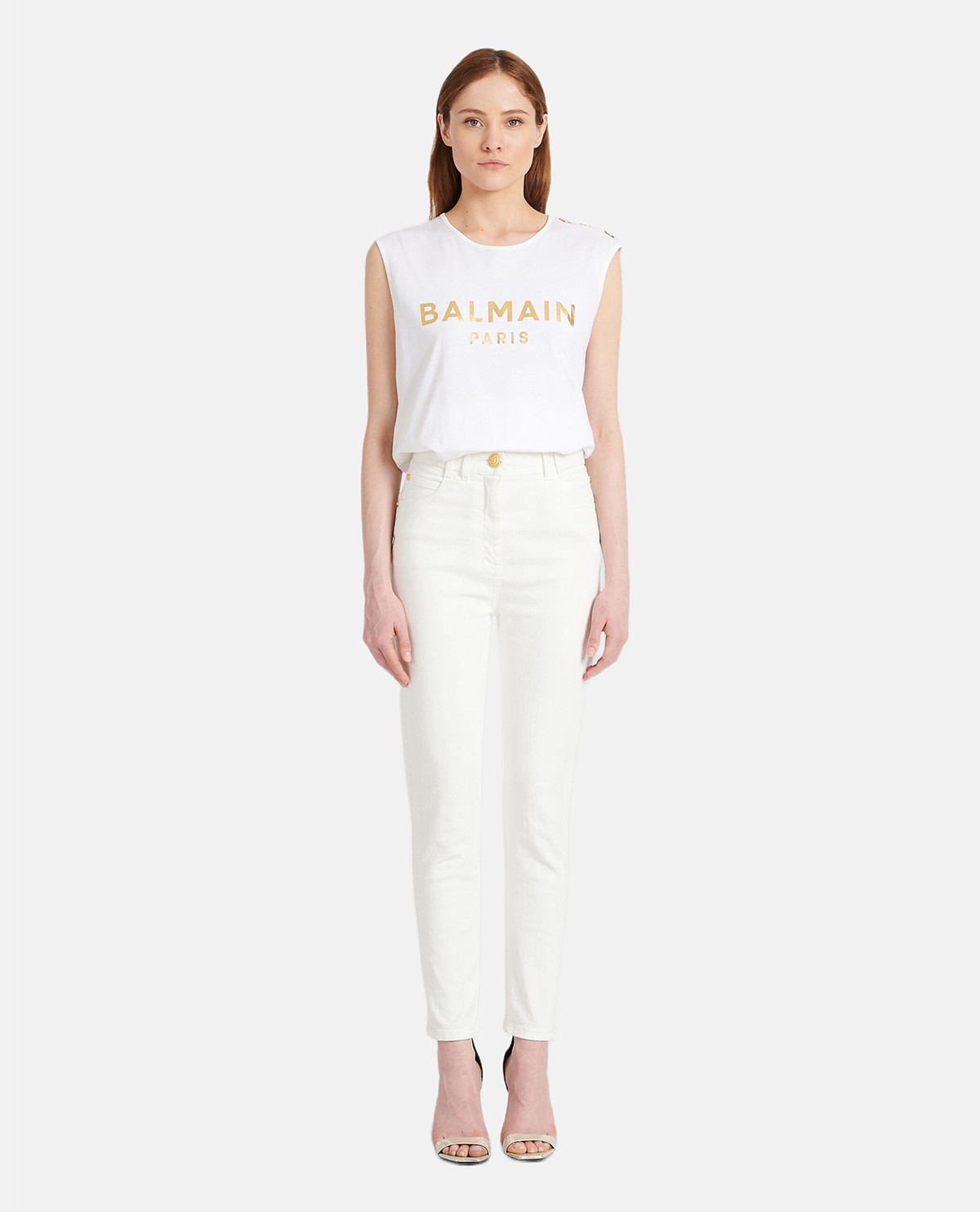 Quần jeans dáng ôm ống đứng