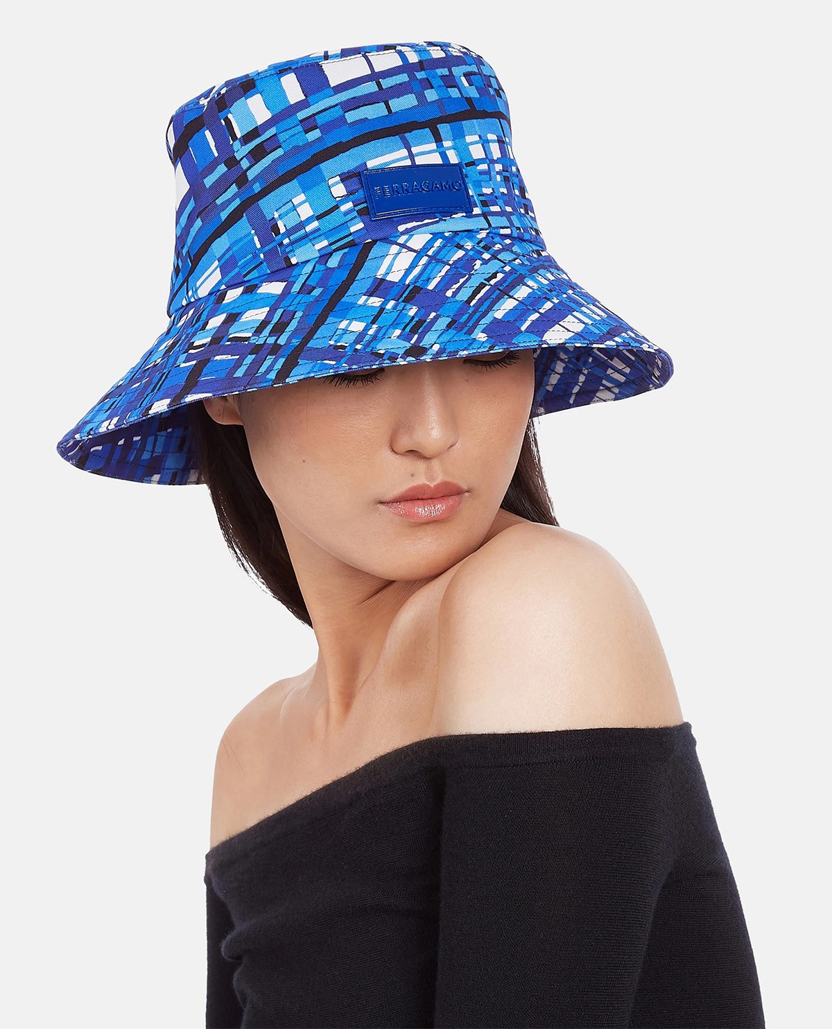 Nón bucket họa tiết kẻ sọc