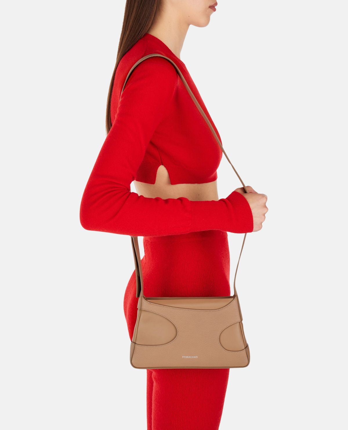 Túi mini phối chi tiết cut-out