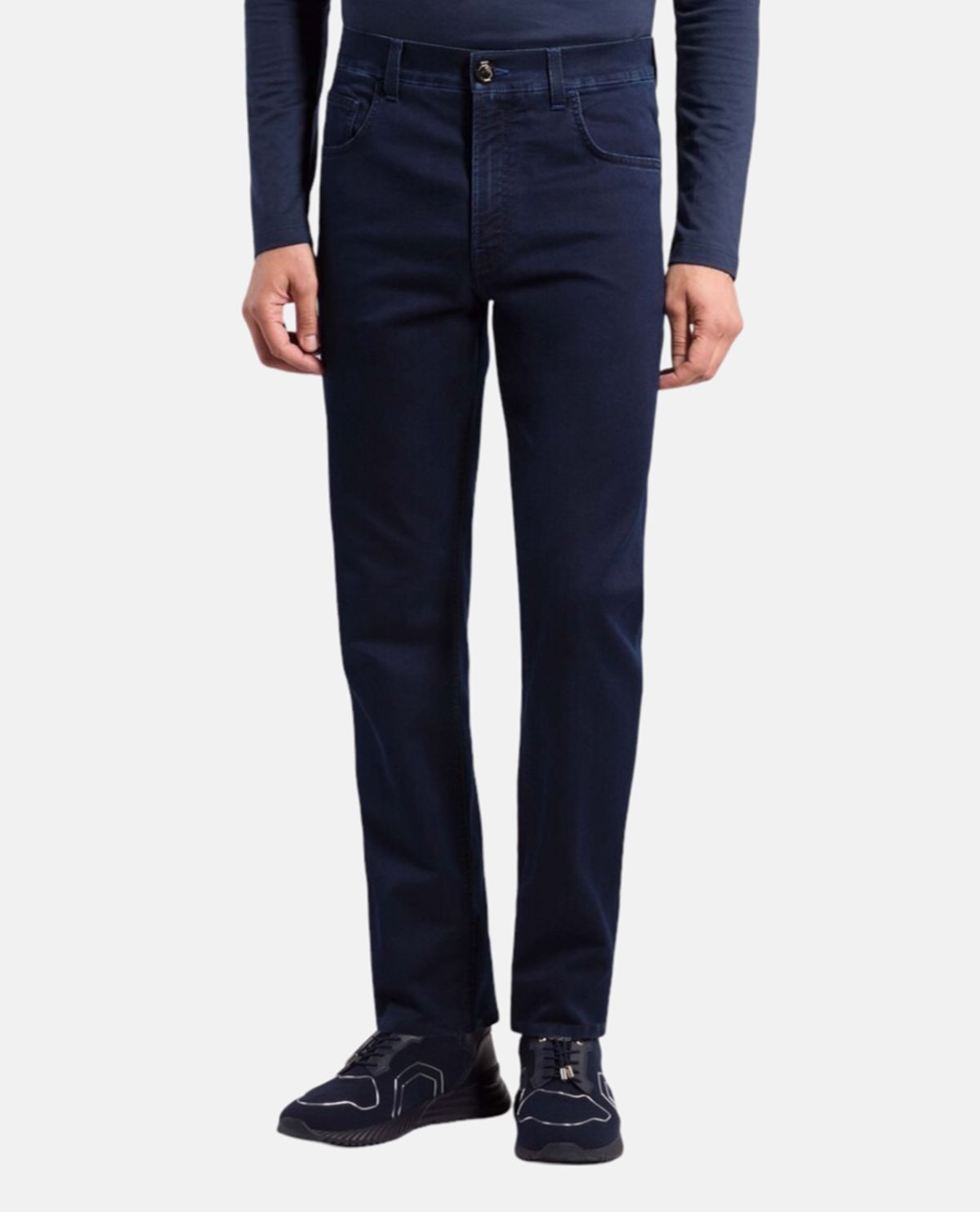 Quần jeans wash bạc phối patch logo