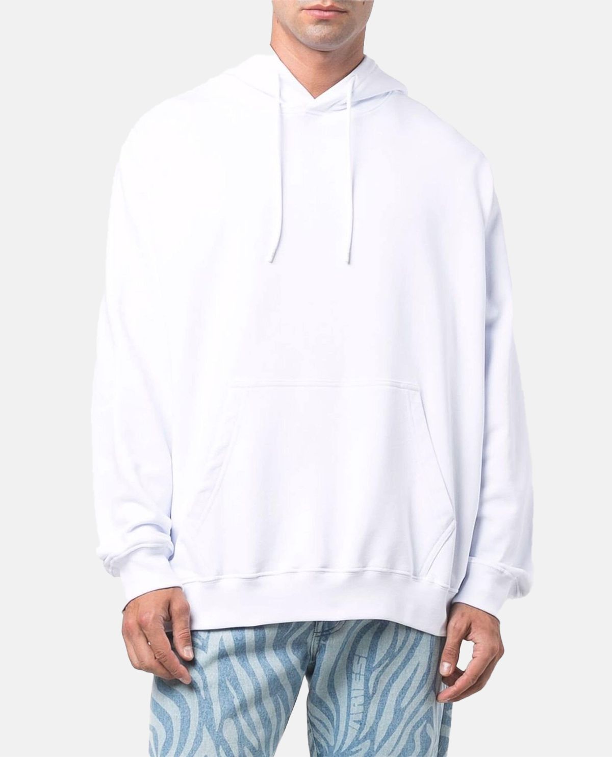 Áo hoodie phối logo thương hiệu