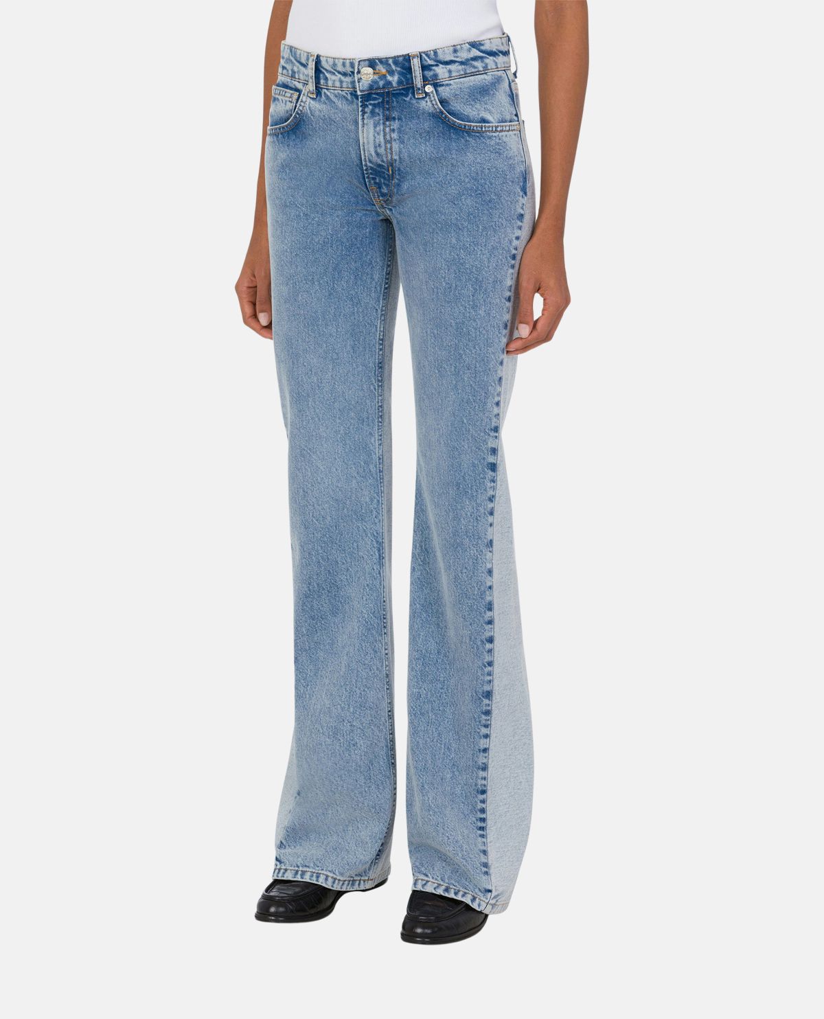 Quần denim ống loe phối hai màu