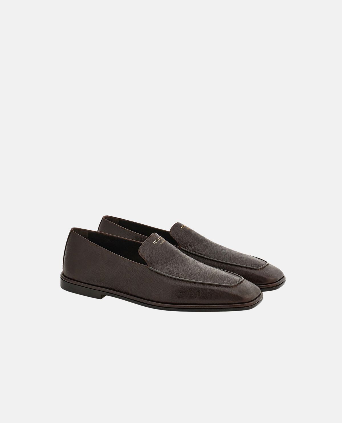 Giày loafer mũi vuông phối logo