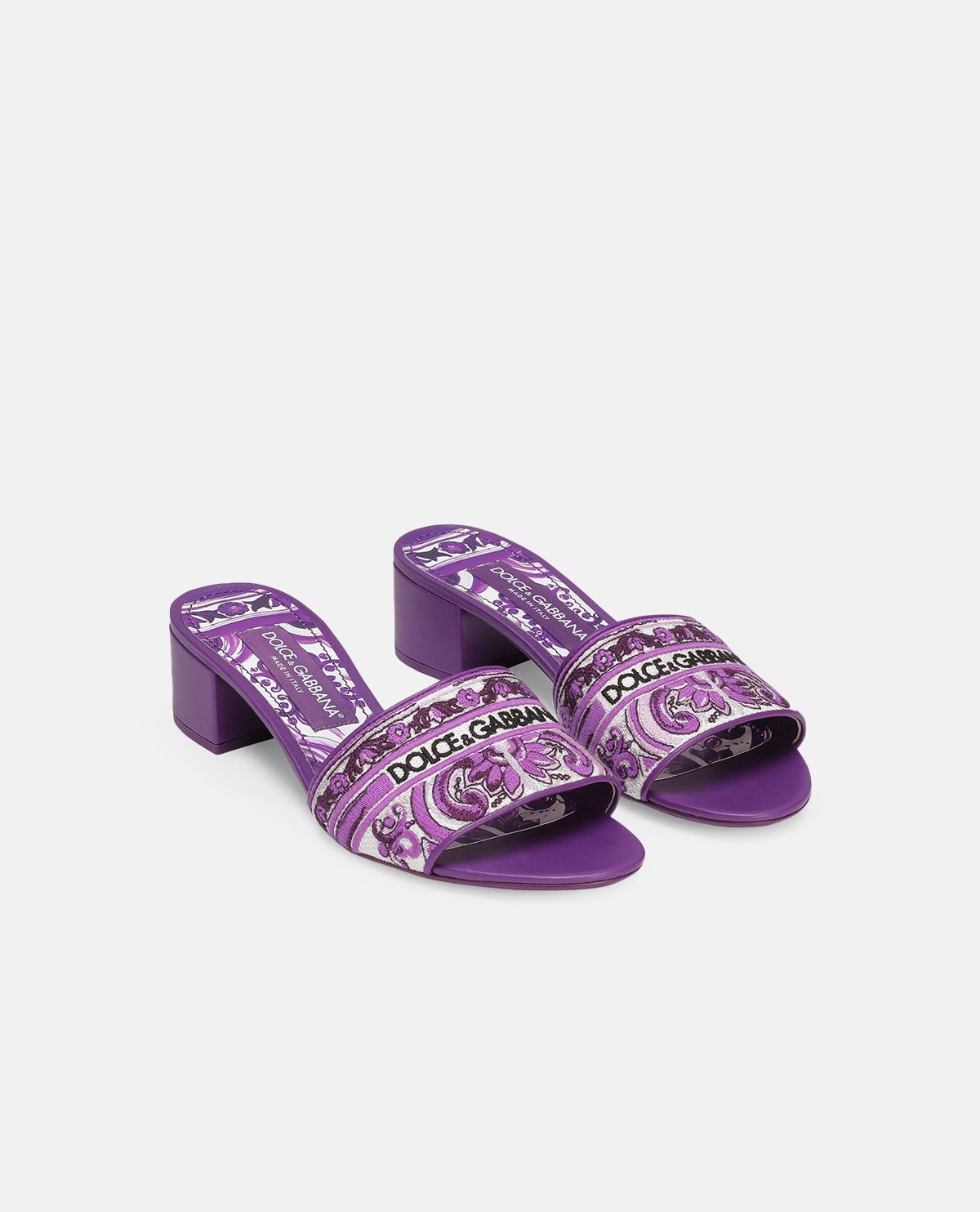 Giày sandal cao gót thêu họa tiết Maiolica