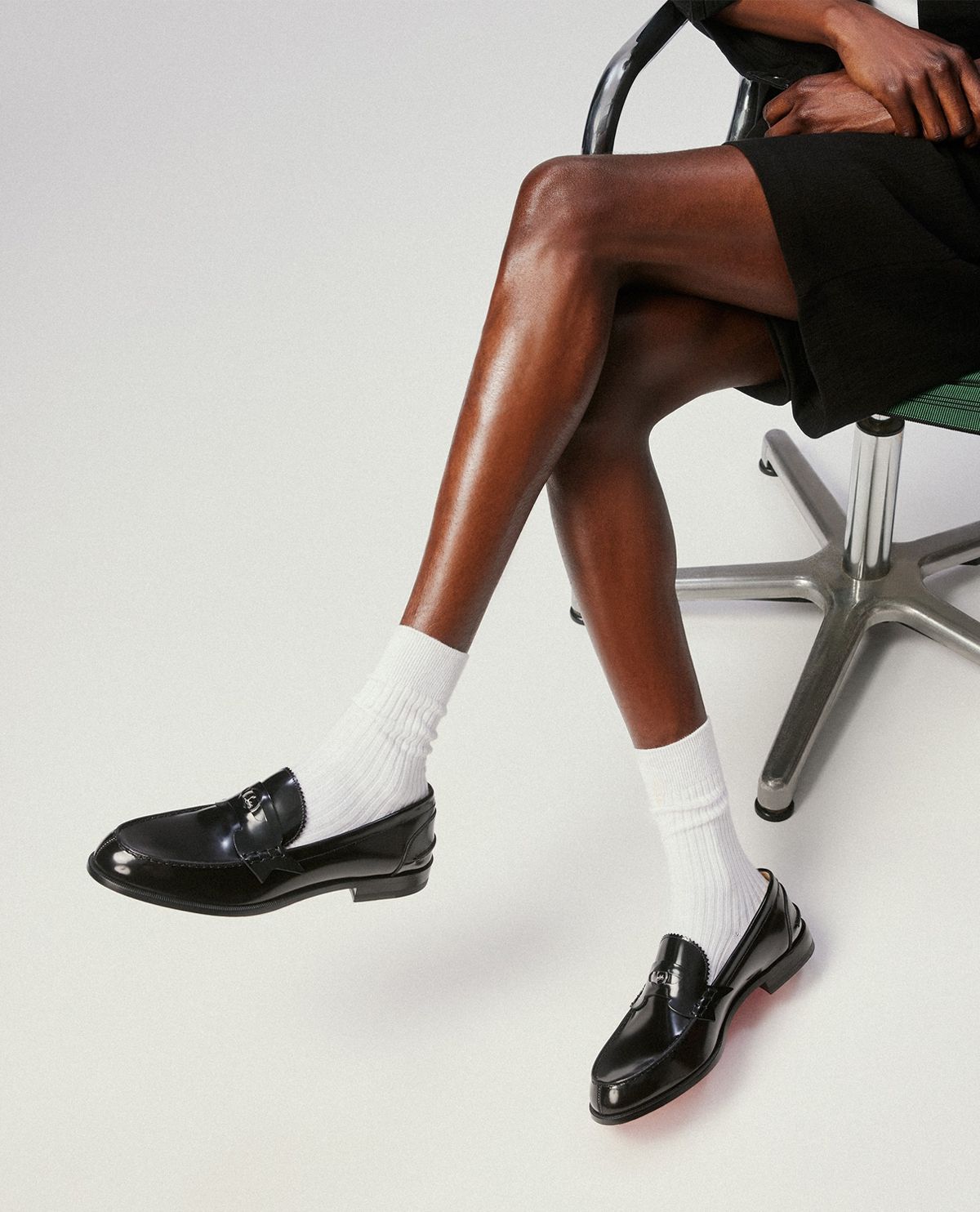 Giày penny loafer mũi tròn
