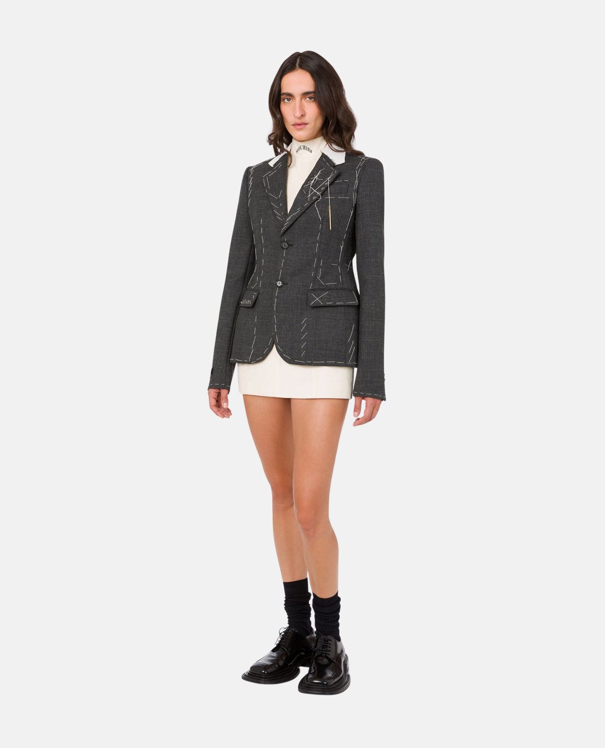 Áo blazer tay dài phối chỉ thêu