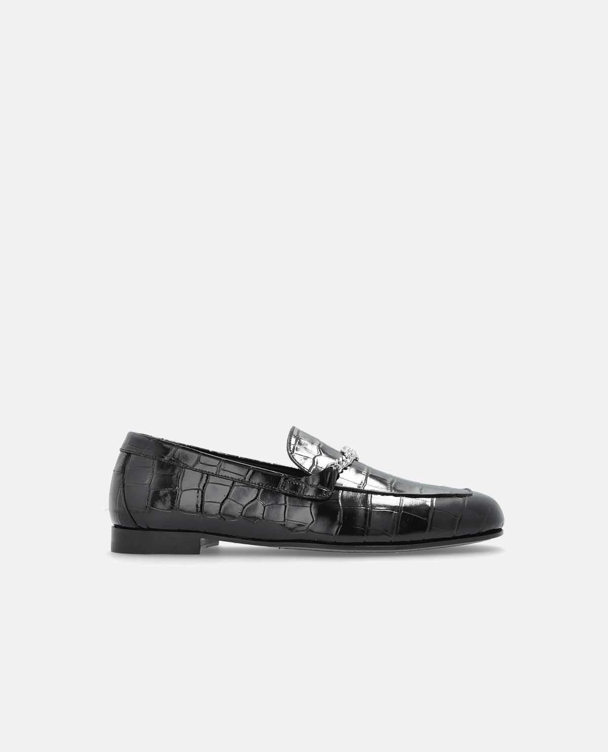 Giày loafer vân da cá sấu Medusa