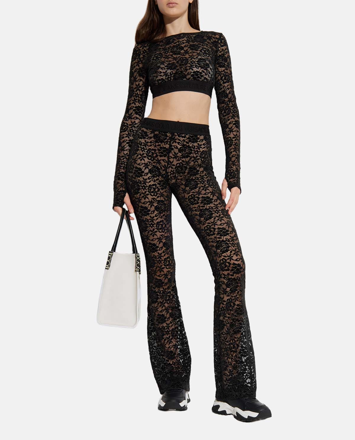 Áo croptop tay dài phối ren hoa