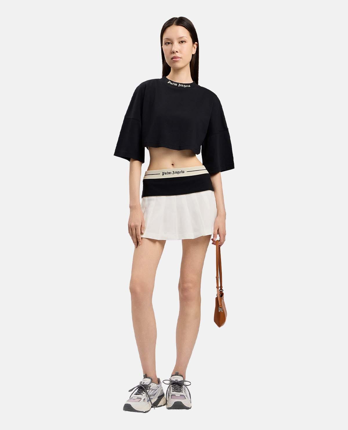 Áo thun dáng crop phối logo curved