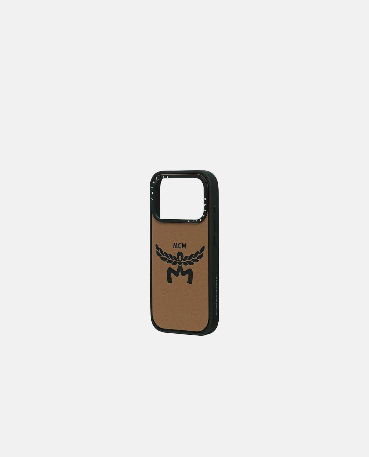 Ốp iPhone 17 Pro phối logo MCM X CASETiFY