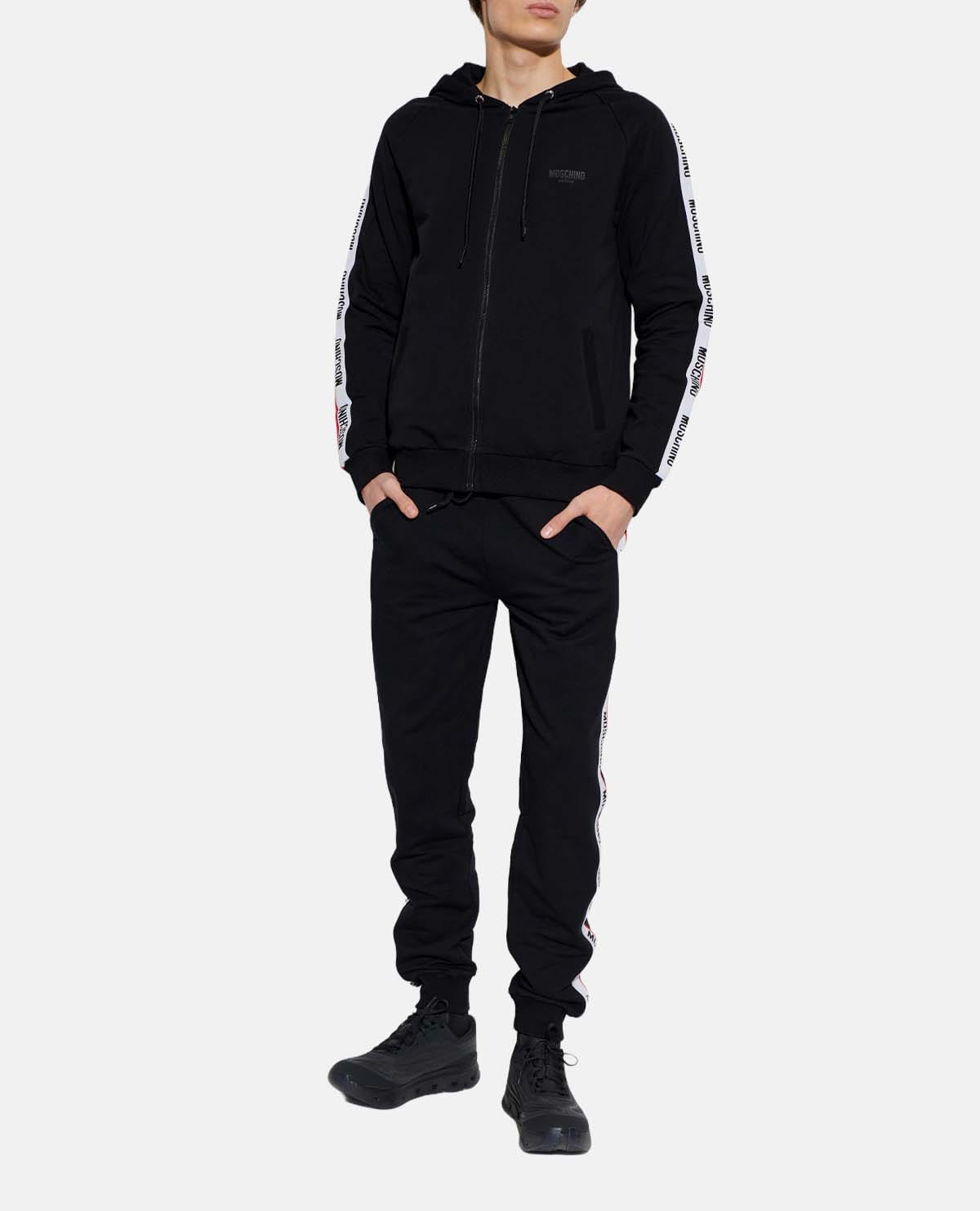 Áo hoodie phối logo