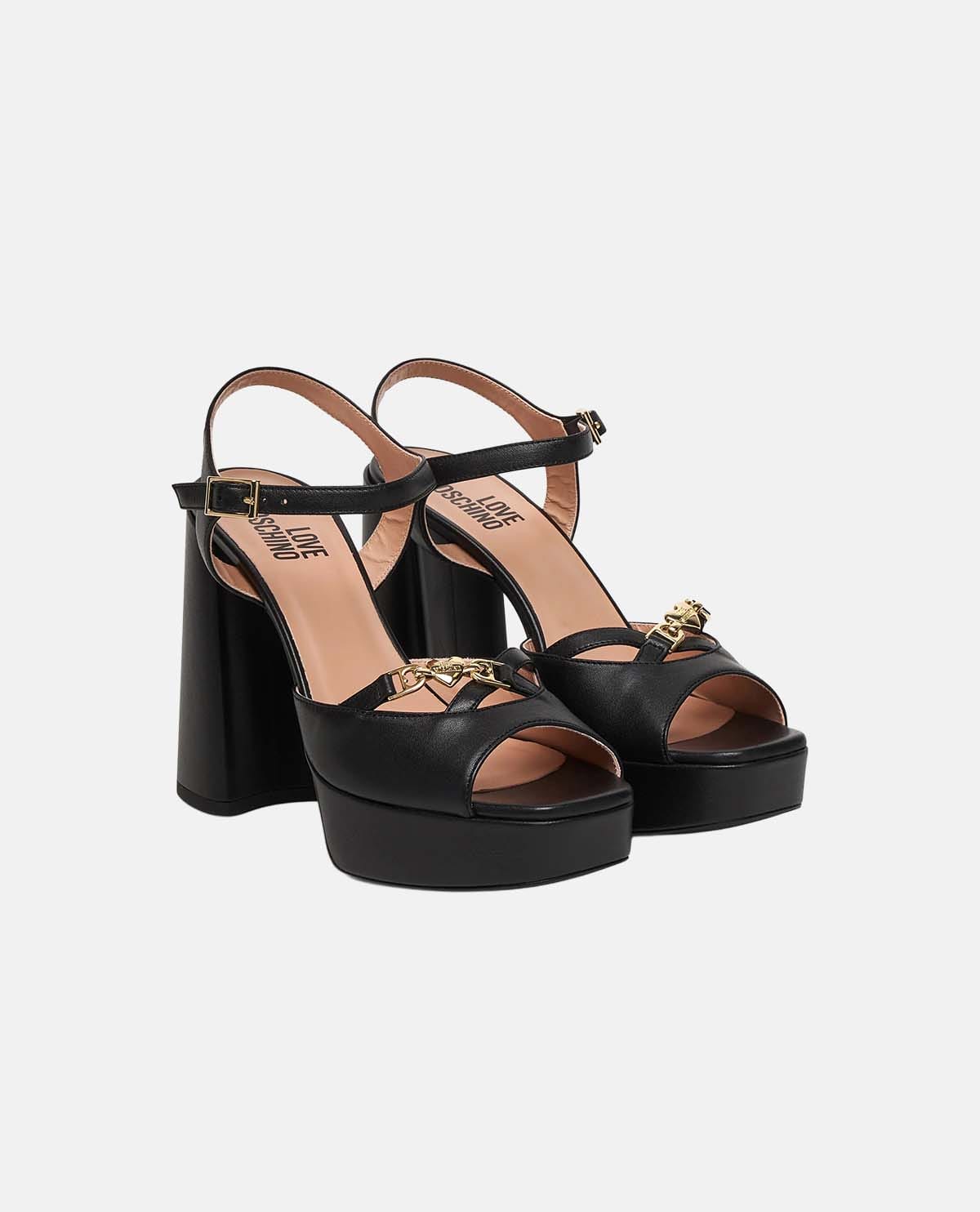 Giày sandal cao gót phối logo trái tim