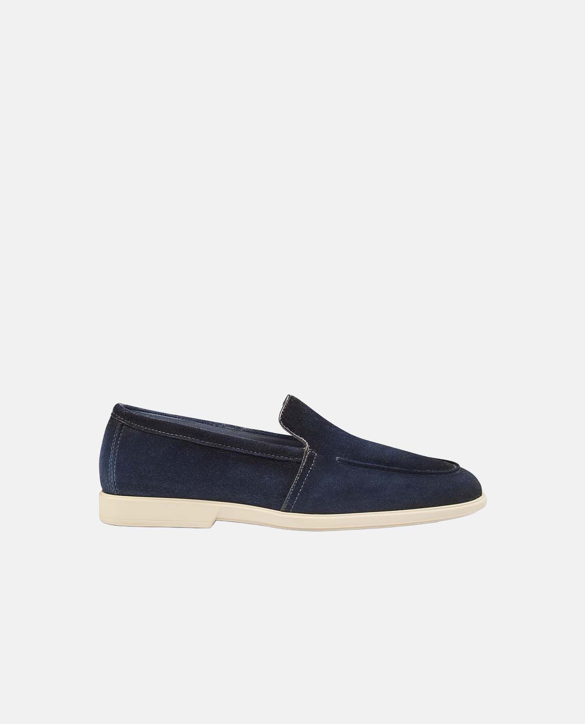 Giày loafer da lộn mũi tròn