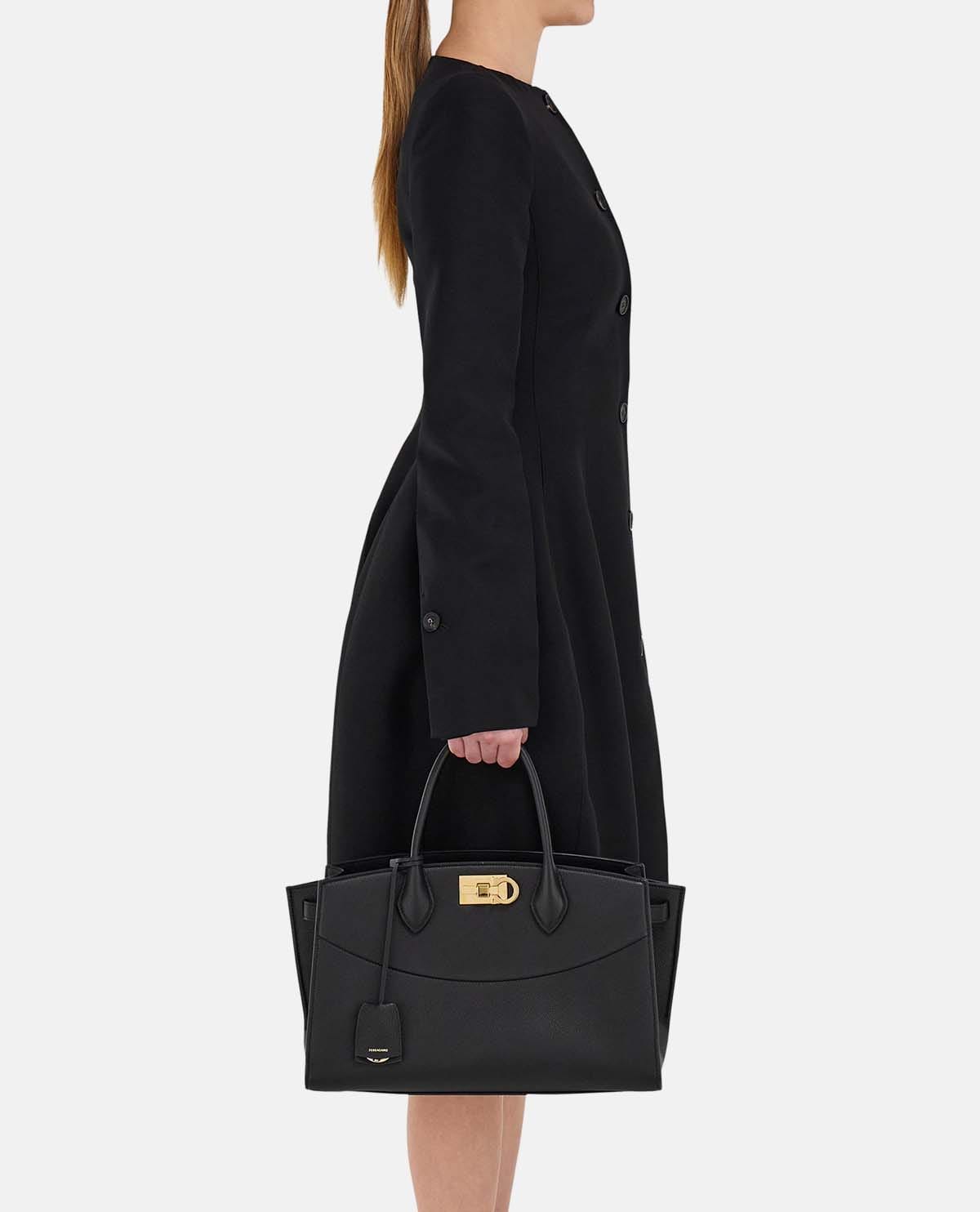 Túi xách tay New Ferragamo Studio Soft (L)