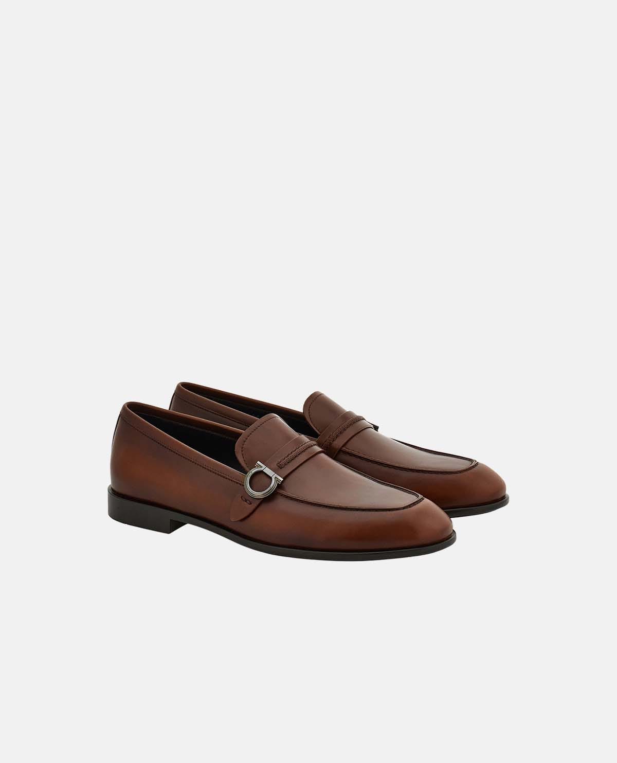 Giày loafer phối khóa Gancini