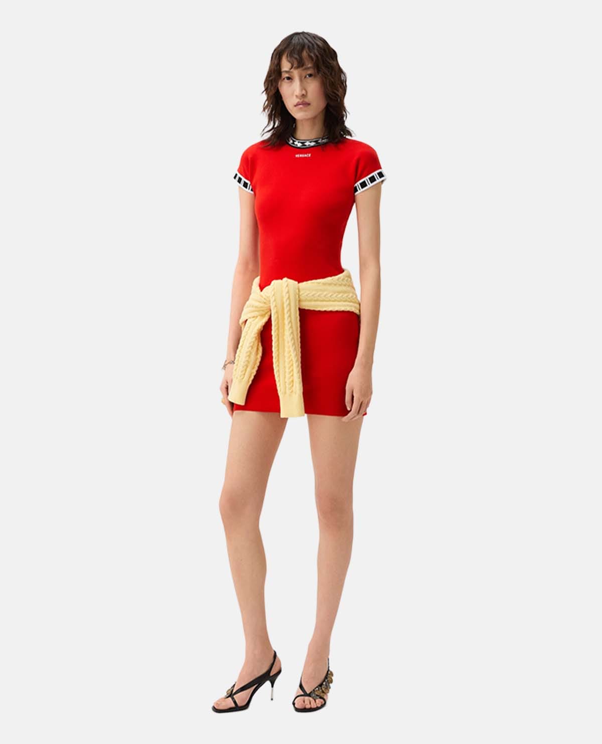 Đầm mini tay ngắn dệt gân