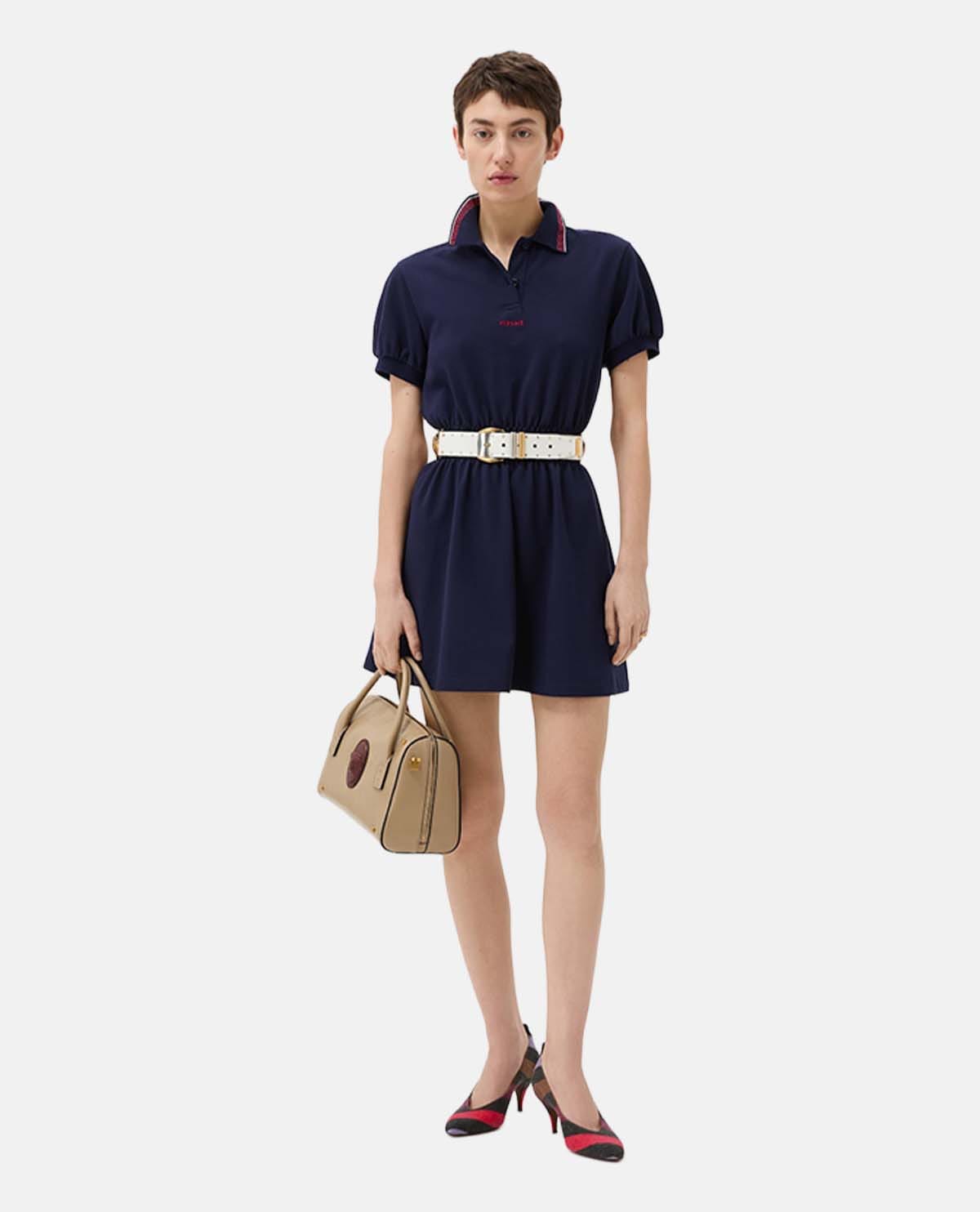 Đầm polo tay ngắn thêu logo