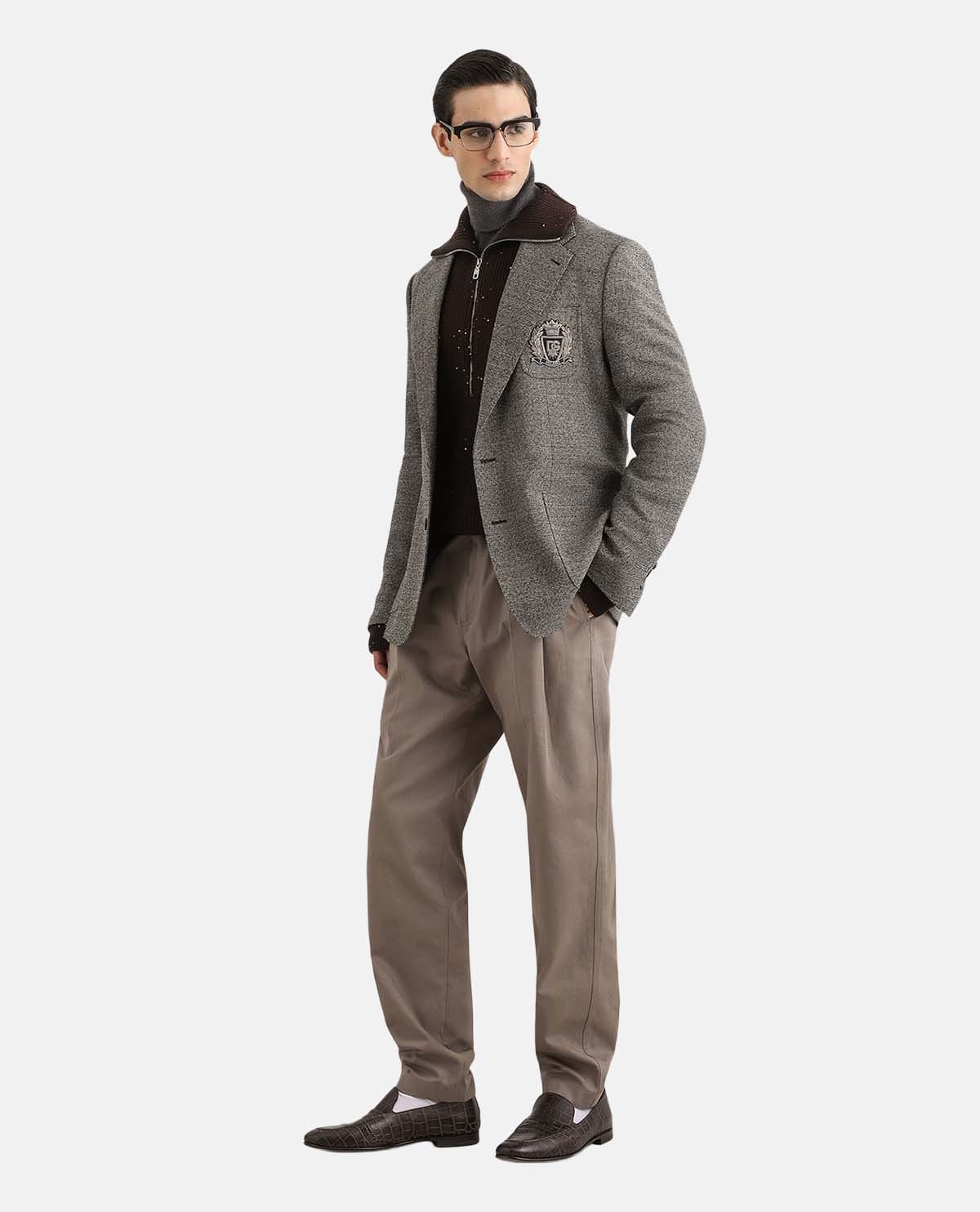 Áo blazer một hàng khuy thêu patch DG