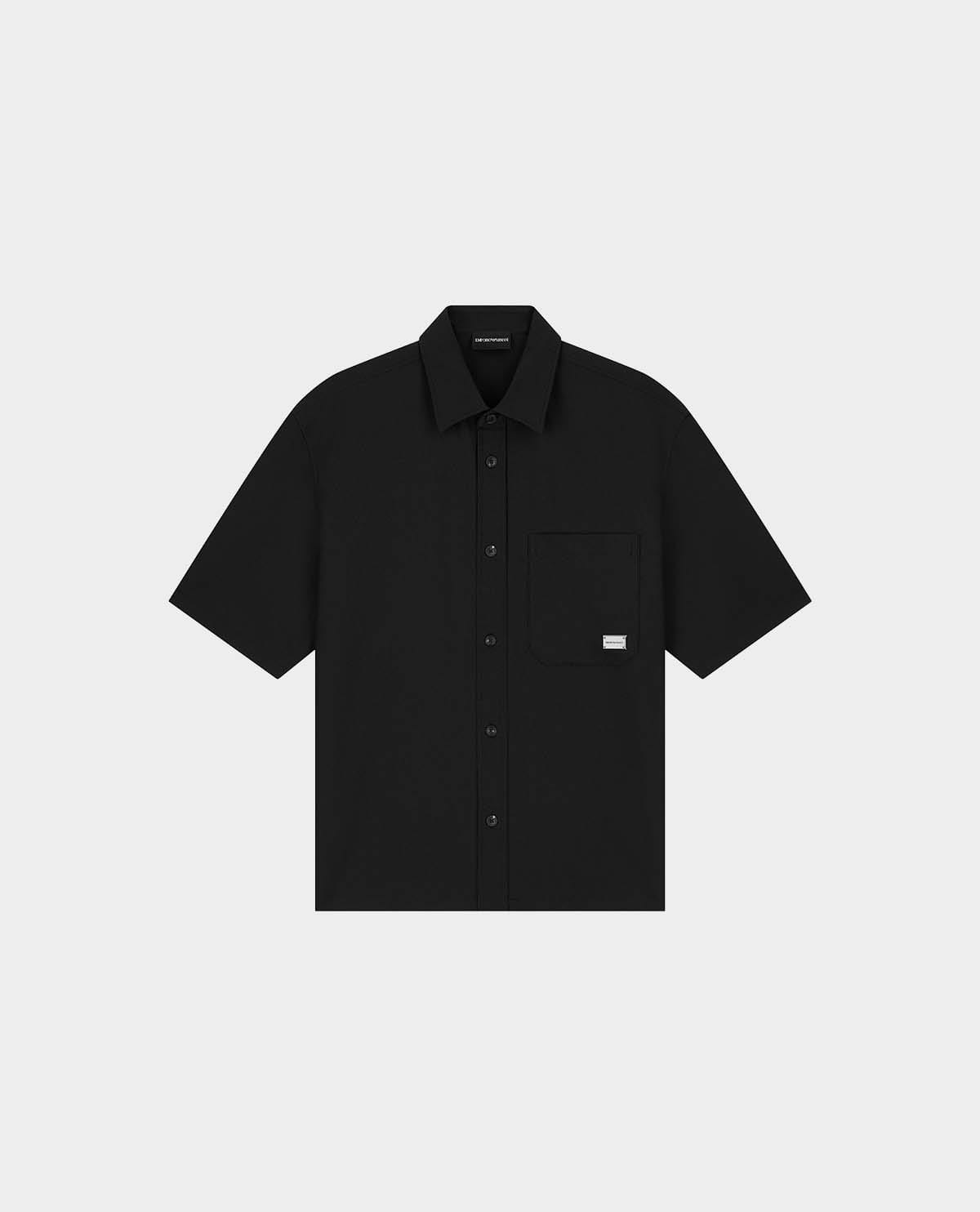 Áo sơ mi tay ngắn phối tag logo kim loại