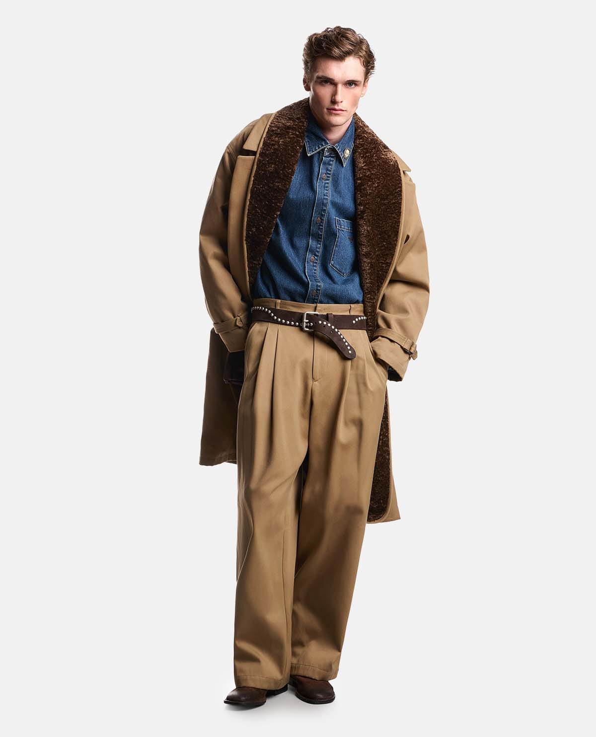 Áo sơ mi denim tay dài phối túi vuông