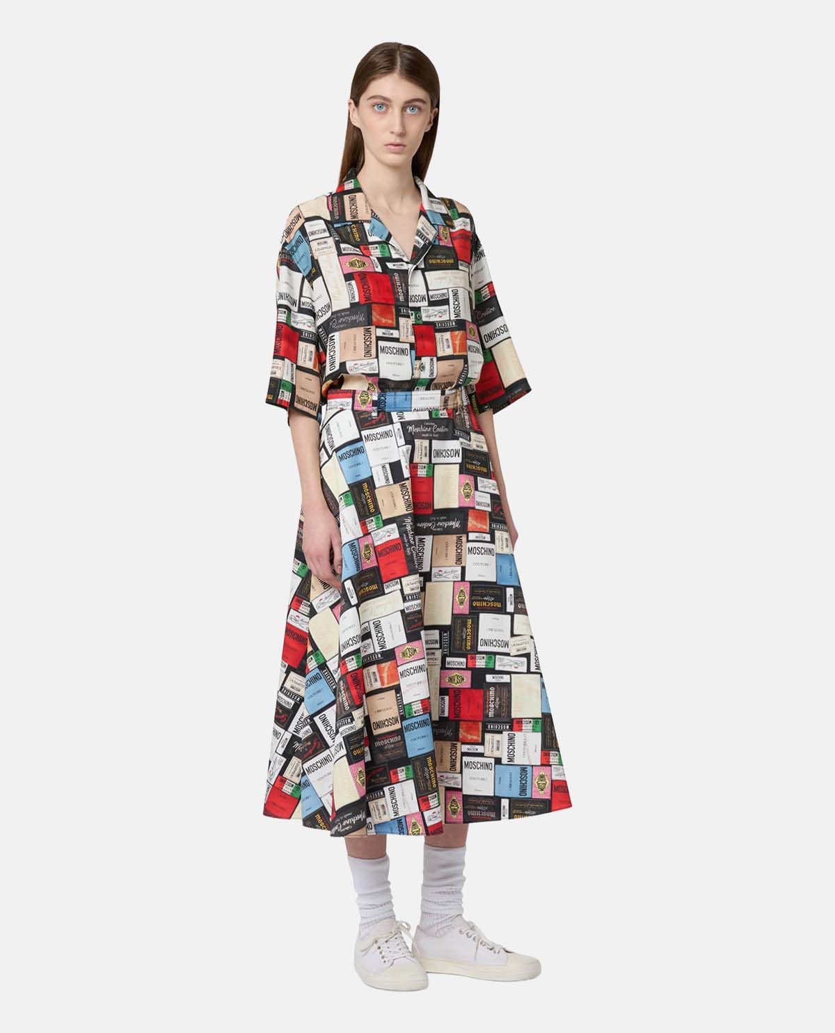 Chân váy xòe họa tiết Moschino Labels