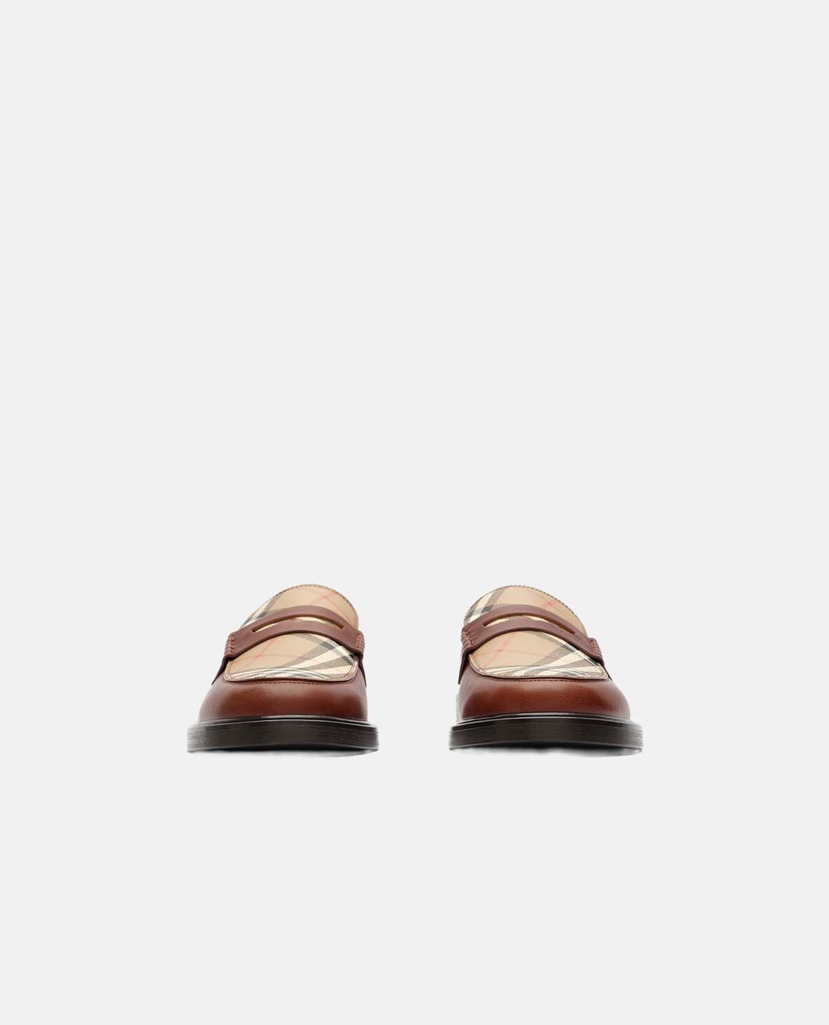 Giày loafer da bê Pembroke họa tiết House Check